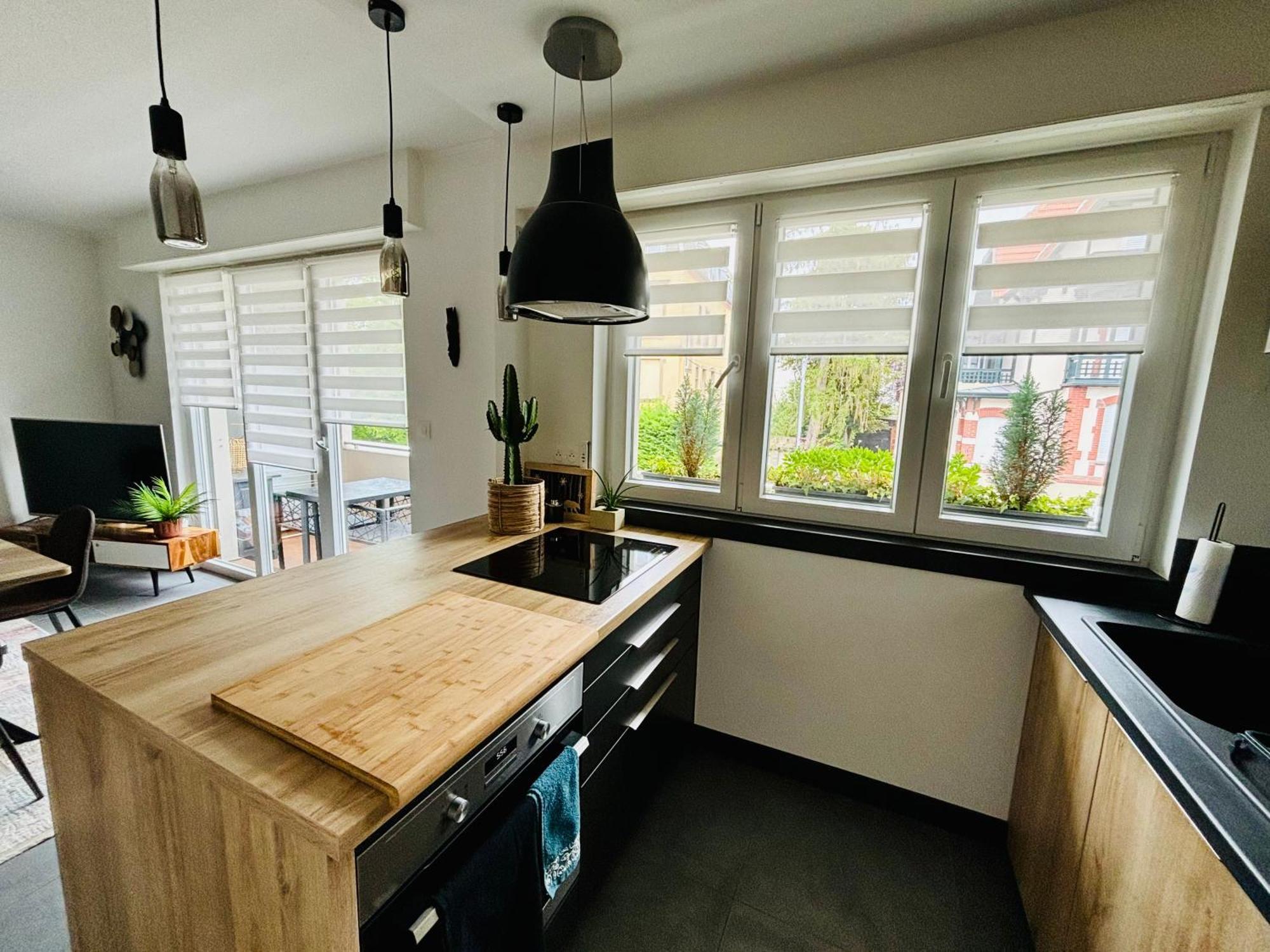 Appartement De Standing Proche Centre Ville Et Gare Mulhouse Bagian luar foto